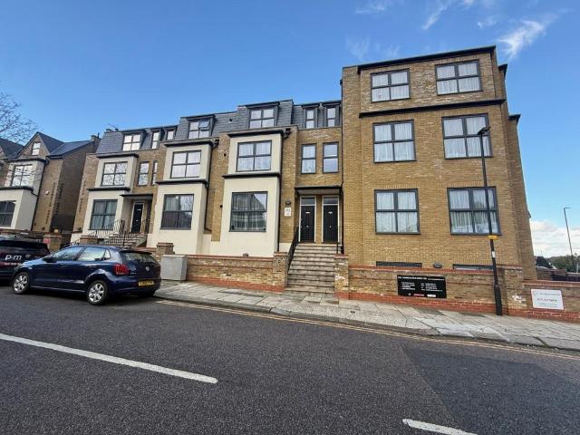 3 bedroom maisonette to rent