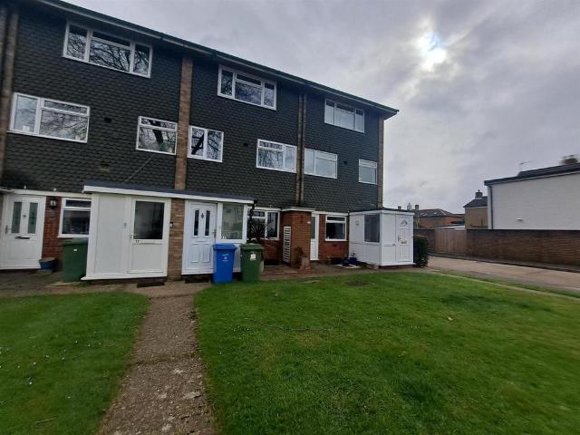3 bedroom maisonette to rent