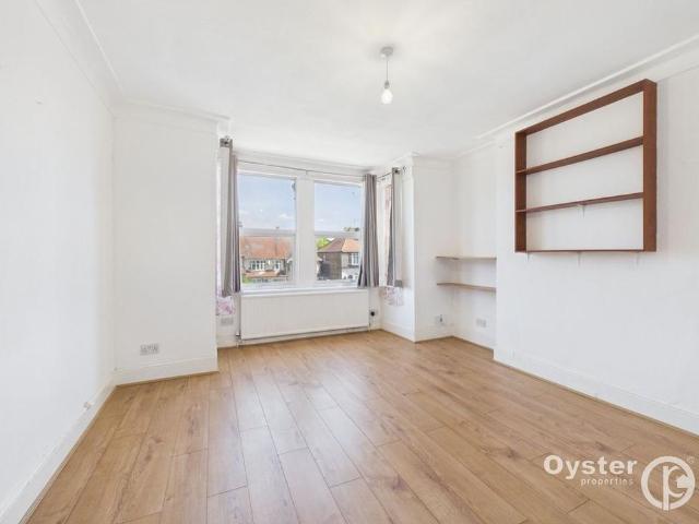 3 bedroom maisonette to rent