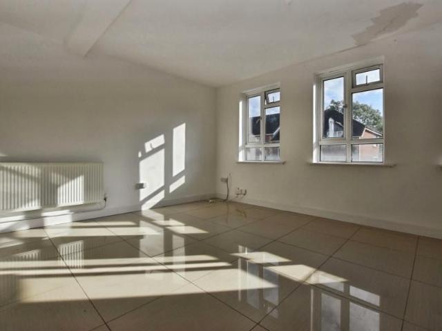 3 bedroom maisonette to rent