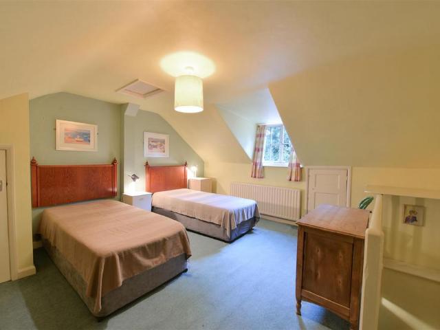 3 bedroom maisonette to rent