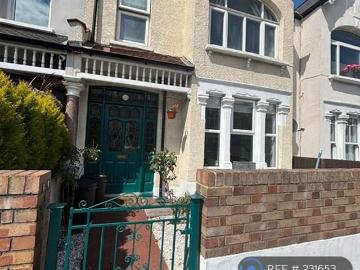 3 bedroom maisonette to rent