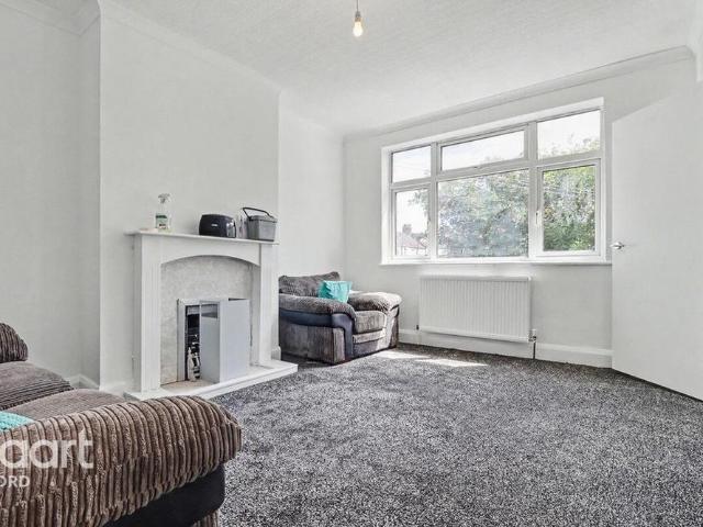 3 bedroom maisonette to rent