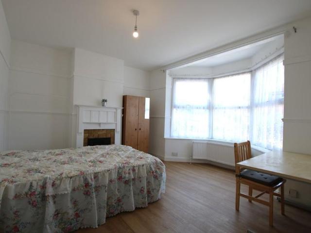 3 bedroom maisonette to rent