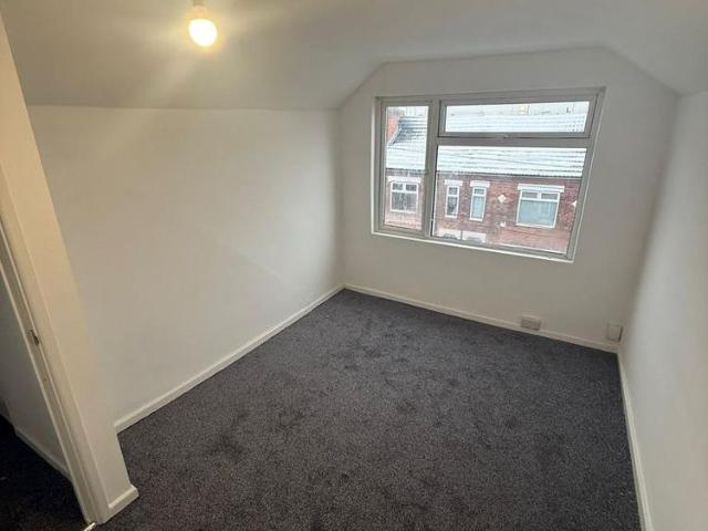 3 bedroom maisonette to rent