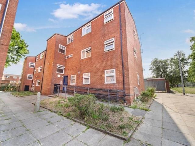 3 bedroom maisonette to rent