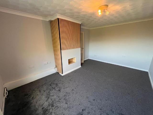 3 bedroom maisonette to rent