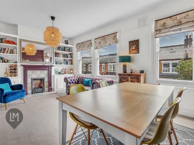 3 bedroom maisonette to rent