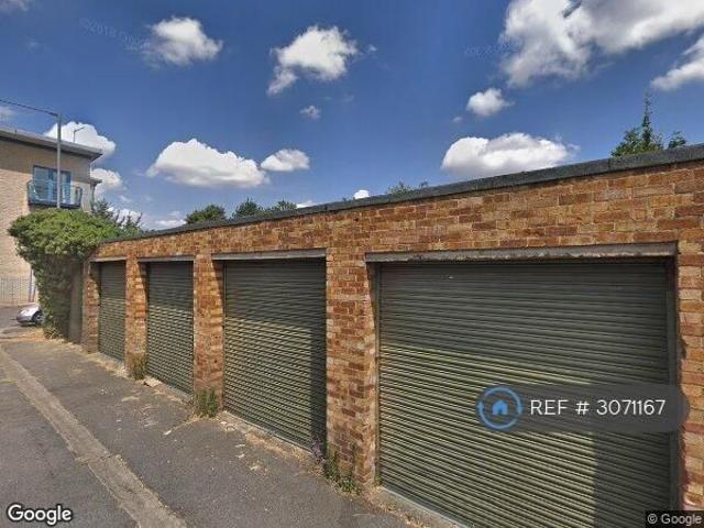 3 bedroom maisonette to rent