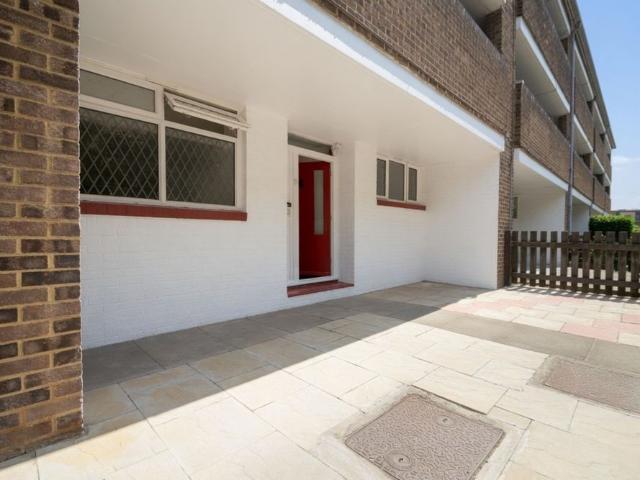3 bedroom Maisonette to rent