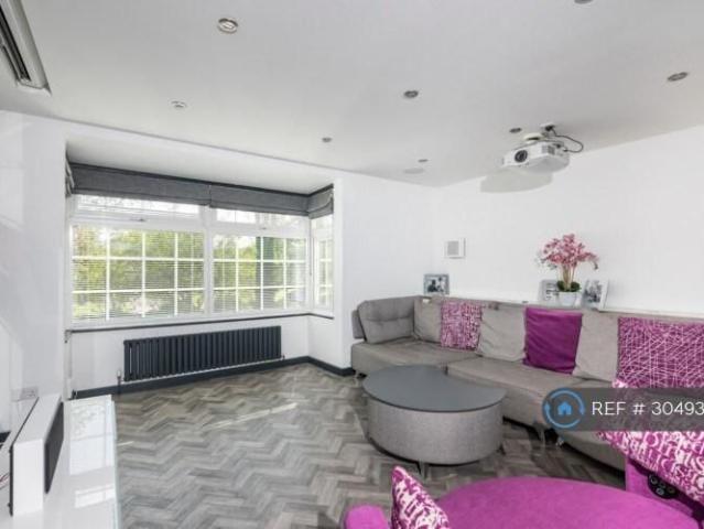 3 bedroom maisonette to rent