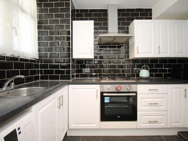 3 bedroom maisonette to rent