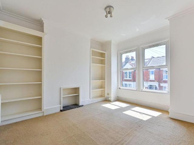 3 bedroom maisonette to rent