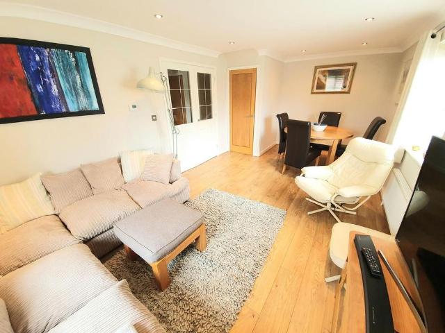 3 bedroom maisonette to rent