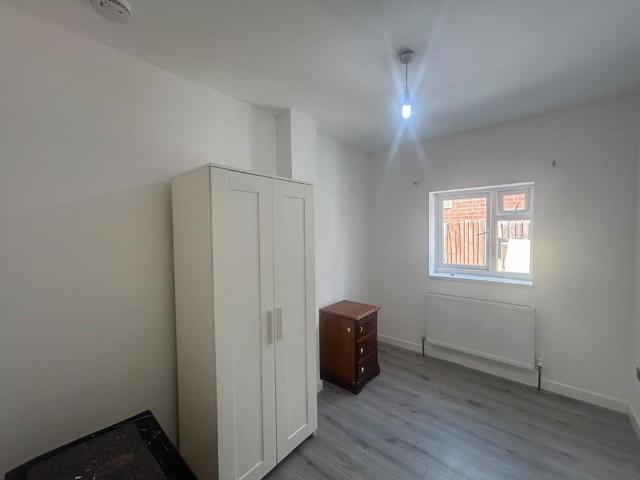 3 bedroom maisonette to rent