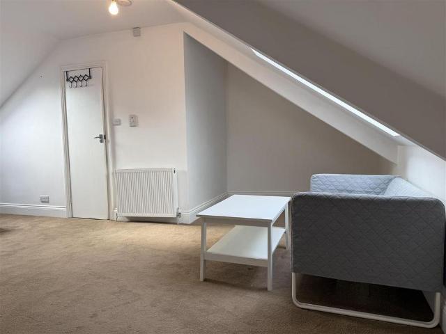 3 bedroom maisonette to rent
