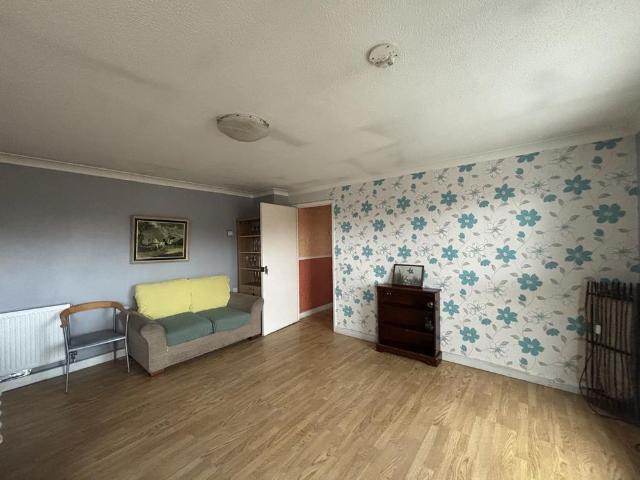 3 bedroom maisonette to rent
