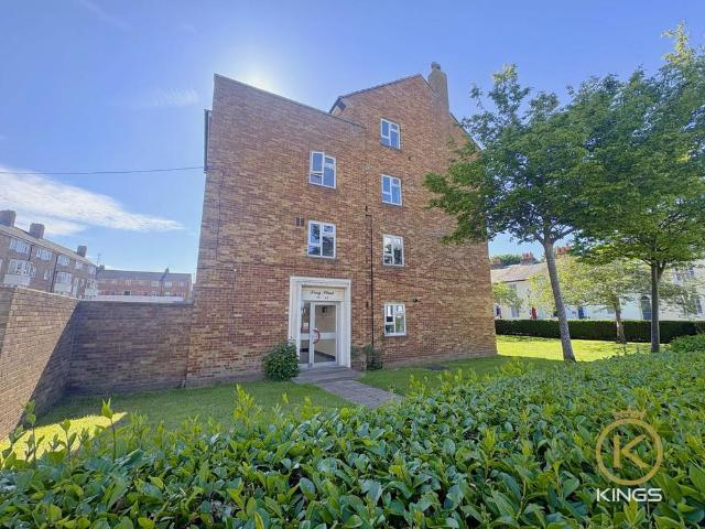 3 bedroom maisonette to rent