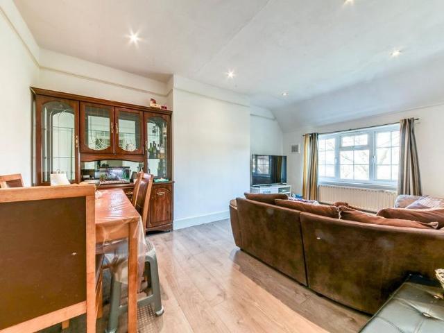 3 bedroom maisonette to rent