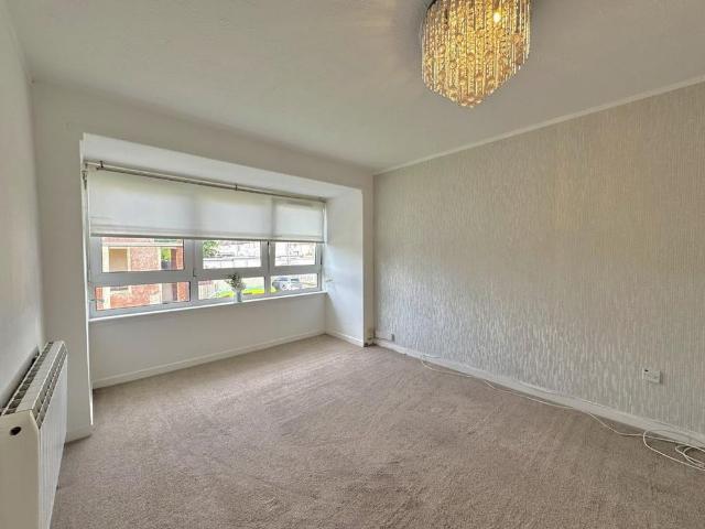 3 bedroom maisonette to rent