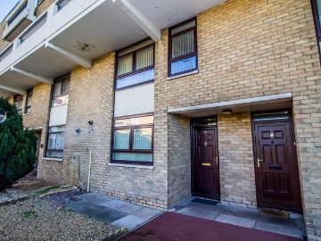 3 bedroom maisonette to rent