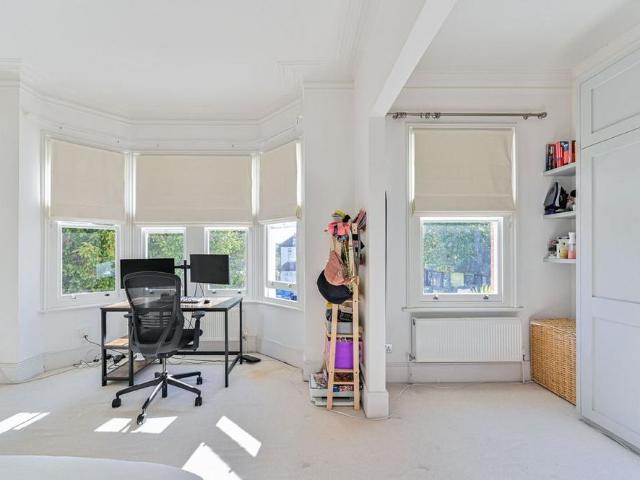 3 bedroom maisonette to rent