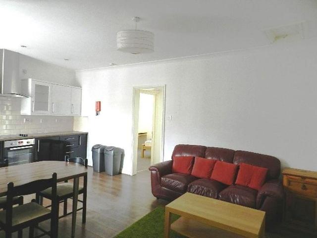 3 bedroom maisonette to rent