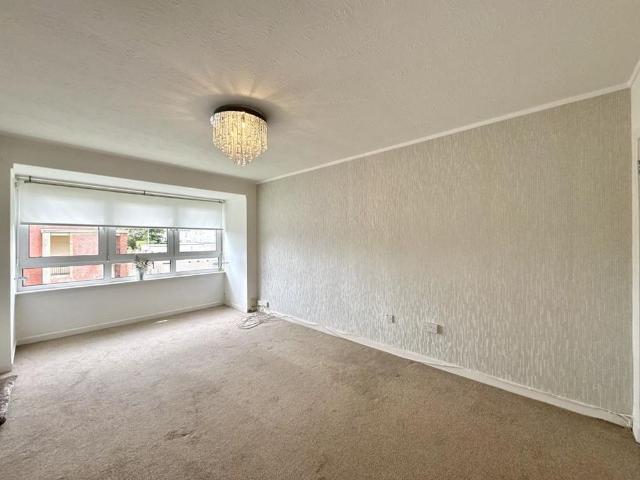 3 bedroom maisonette to rent