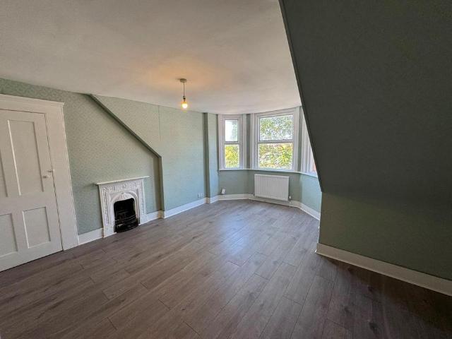 3 bedroom maisonette to rent