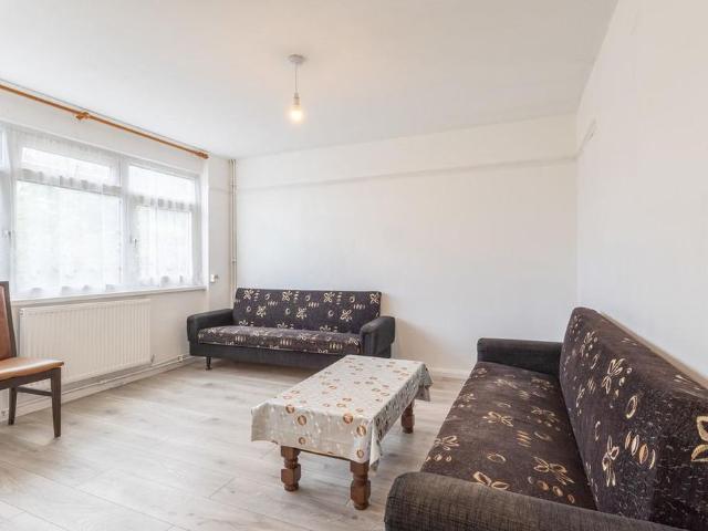 3 bedroom maisonette to rent
