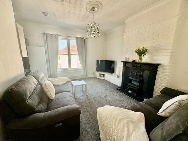 3 bedroom maisonette to rent