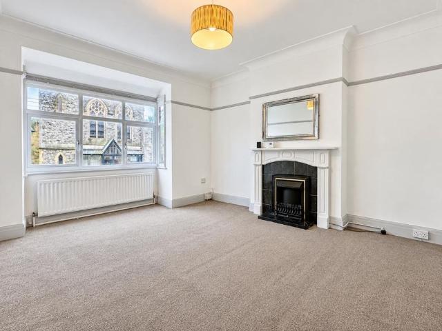 3 bedroom maisonette to rent