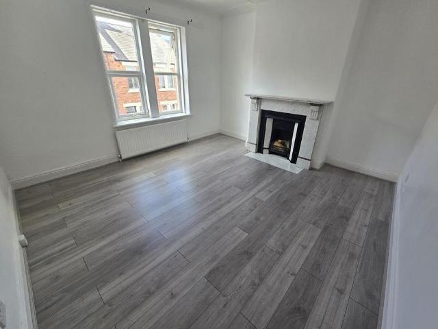 3 bedroom maisonette to rent