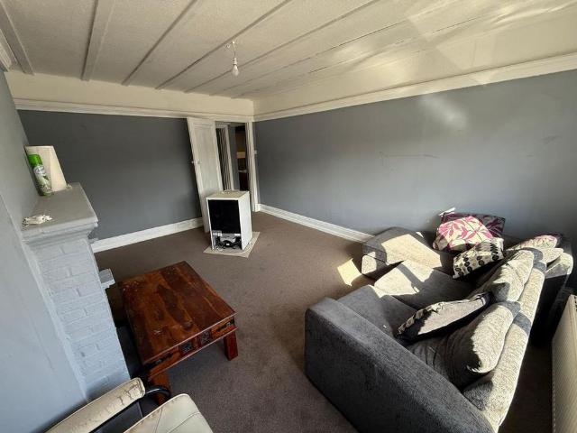 3 bedroom maisonette to rent
