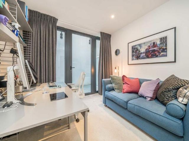 3 bedroom maisonette to rent