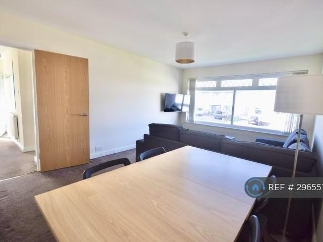 3 bedroom maisonette to rent
