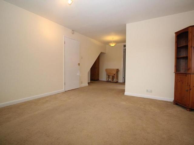 3 bedroom maisonette to rent