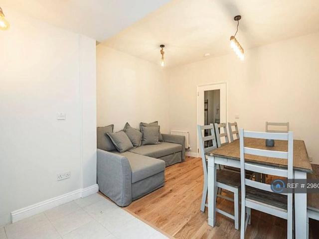 3 bedroom maisonette to rent