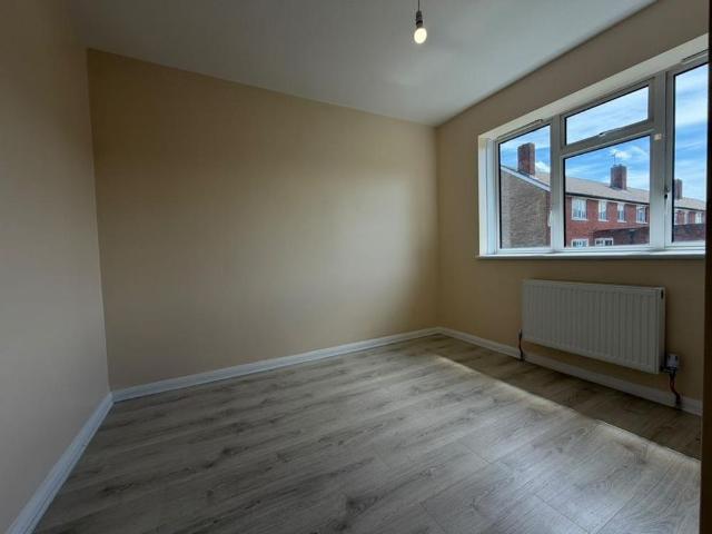 3 bedroom maisonette to rent
