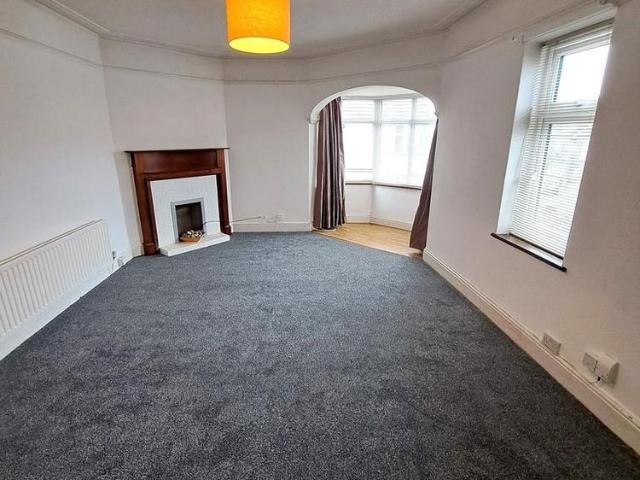 3 bedroom maisonette to rent