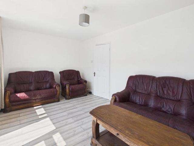 3 bedroom maisonette to rent