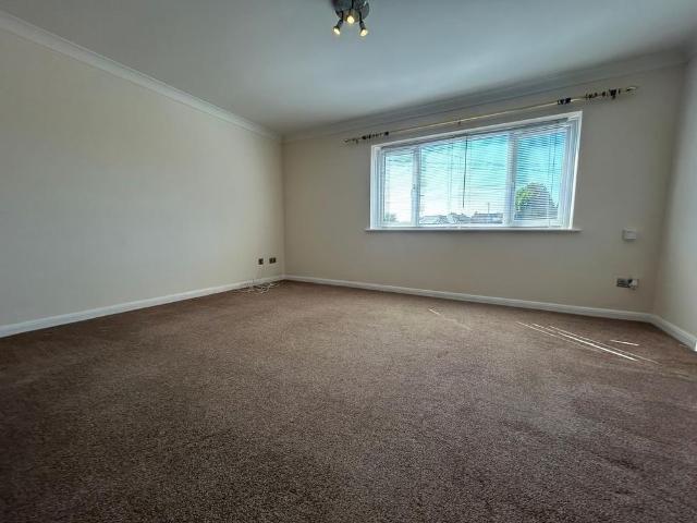 3 bedroom maisonette to rent