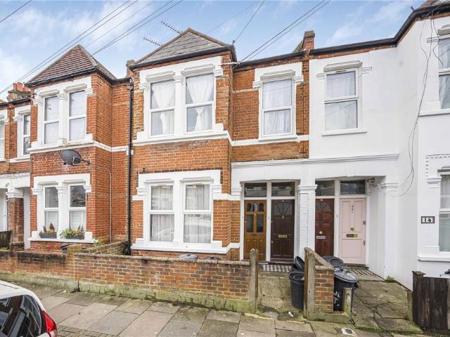3 bedroom maisonette for sale