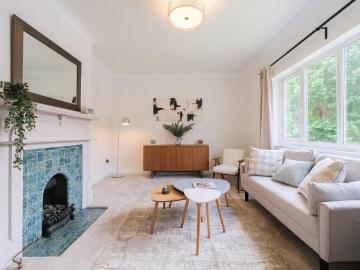 3 bedroom maisonette for sale