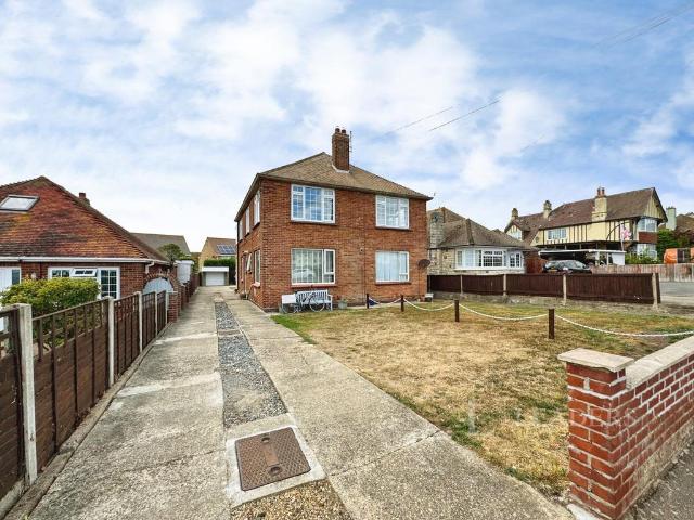 3 bedroom maisonette for sale