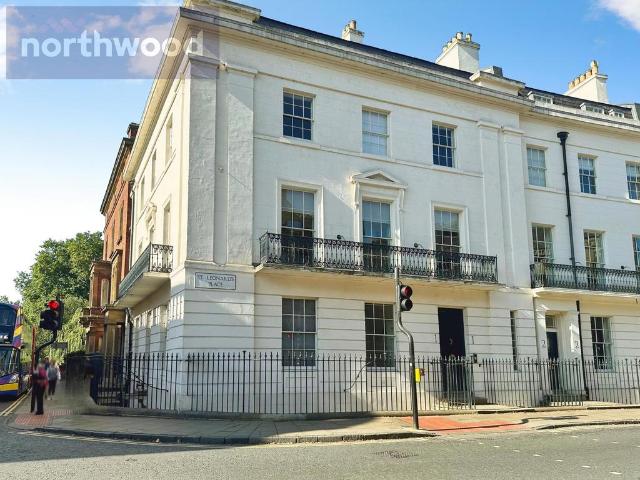 3 bedroom maisonette for sale