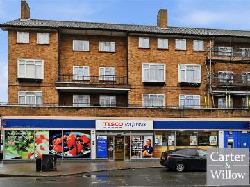 3 bedroom maisonette for sale