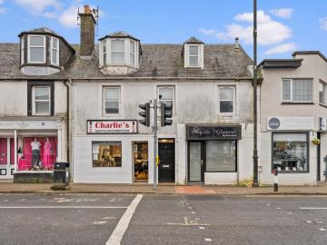 3 bedroom maisonette for sale