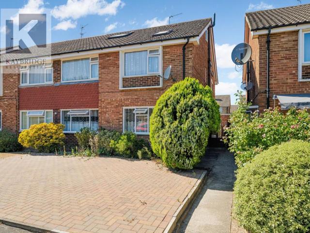 3 bedroom maisonette for sale