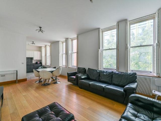 3 bedroom maisonette for sale